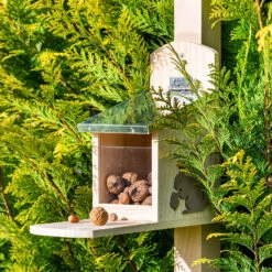 Futterhaus Für Eichhörnchen Metalldach Kiefernholz Unbehandelt -Garten Store 10038023 yy 0006 logo