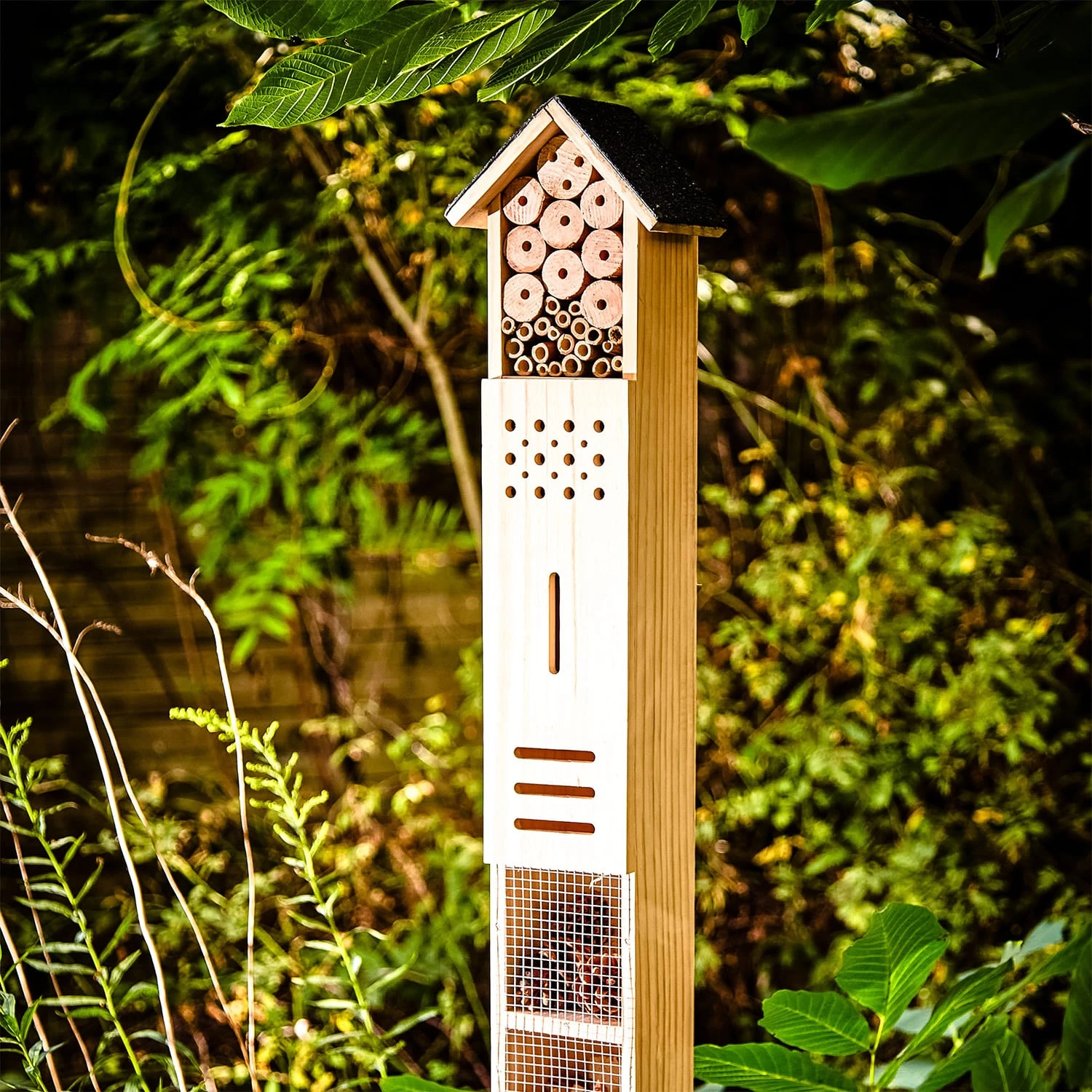 Insektenhotel Mit Erdspieß Ganzjährig Bewohnbar Holz 6 Insektenhotel Mit Erdspieß Ganzjährig Bewohnbar Holz – Bild 6